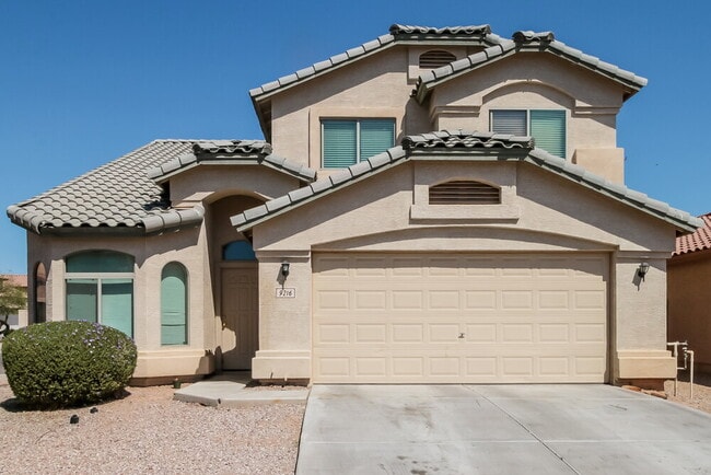 Building Photo - 9216 W Globe Ave