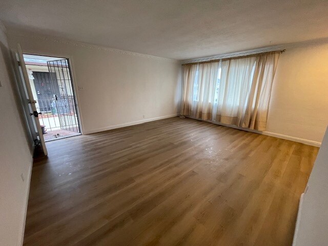 Building Photo - 2461 Humboldt Ave