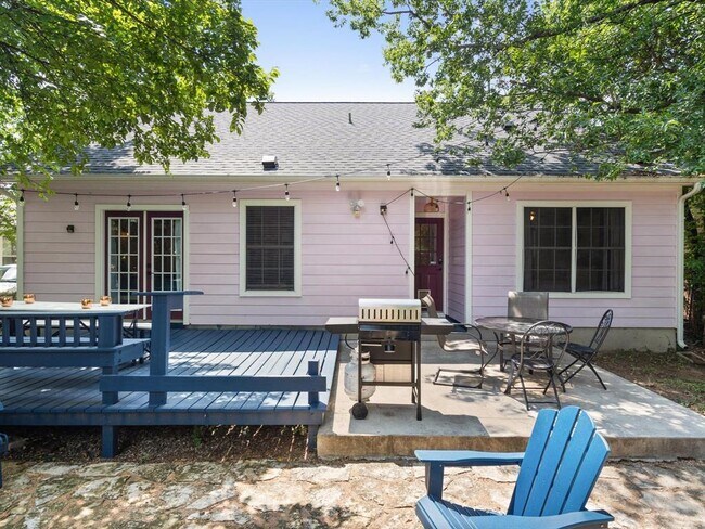 Building Photo - 1407 Sanchez St