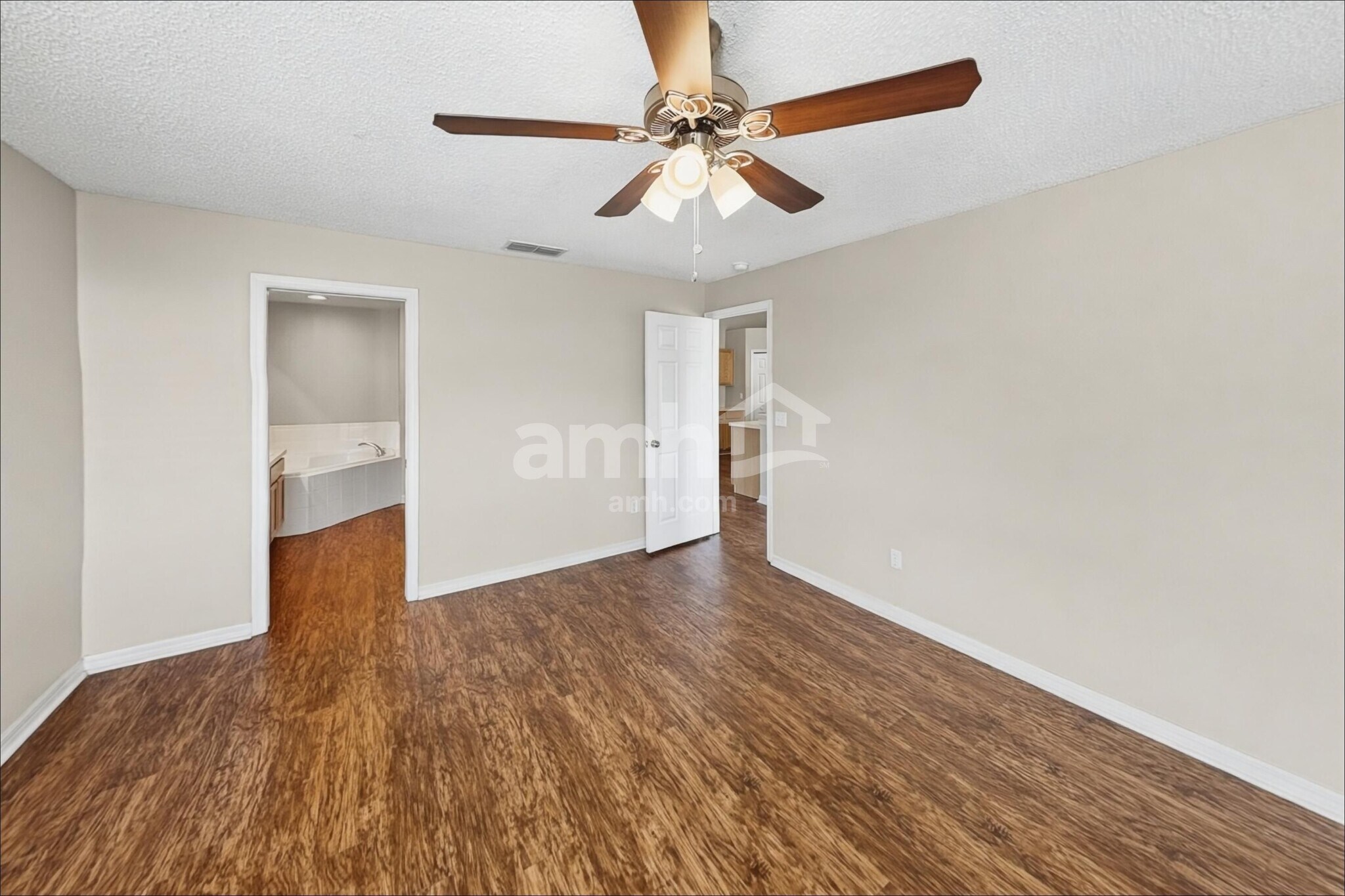 Building Photo - 315 Colony Ct