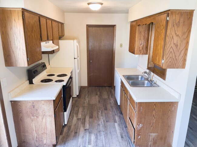 Building Photo - 9 N Wickham Ct
