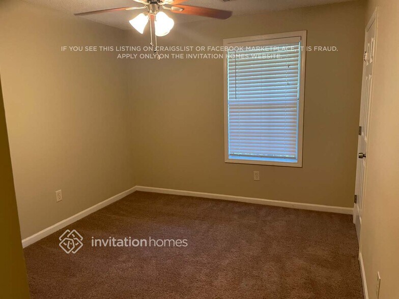 Building Photo - 1495 Chaseway Cir