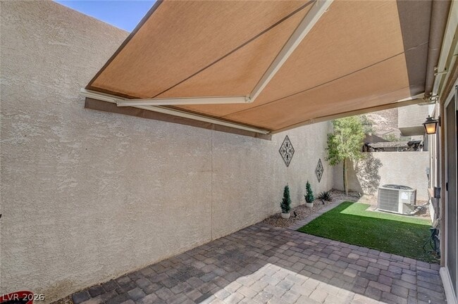 Building Photo - 305 Quail Dove Ave