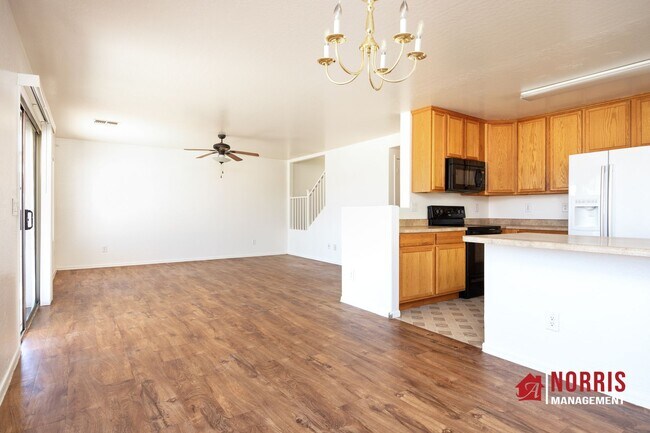 Building Photo - Spacious Home in Magic Ranch in Florence