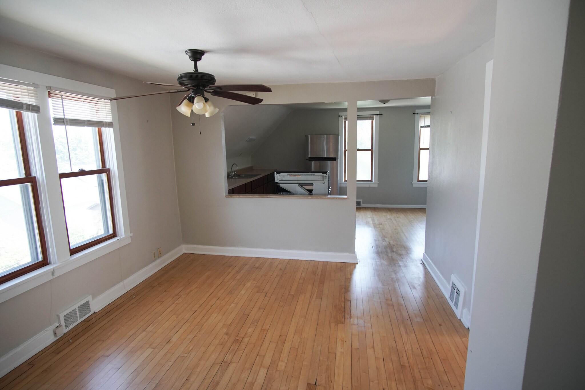 Building Photo - 3248 S Delaware Ave