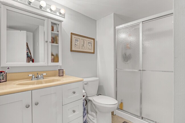 Building Photo - 21662 Arriba Real