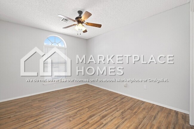 Building Photo - 4455 Chaparral Ln