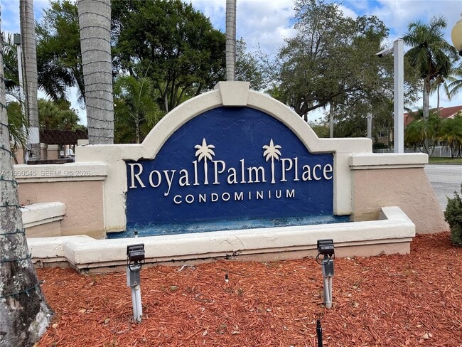 Building Photo - 10630 SW 157th Ct