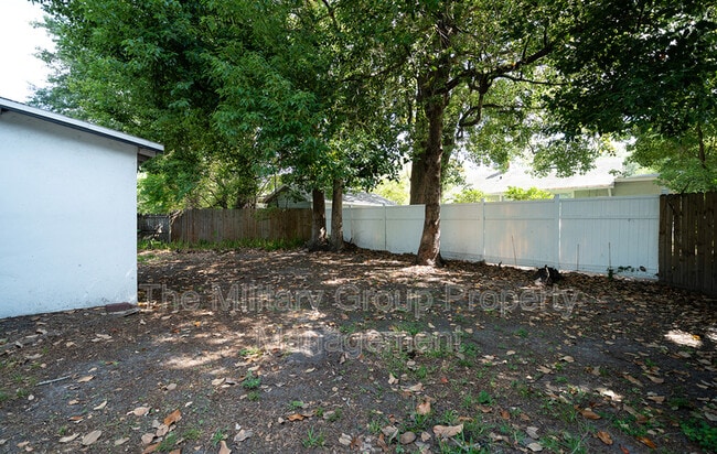Building Photo - 2115 Minerva Ave