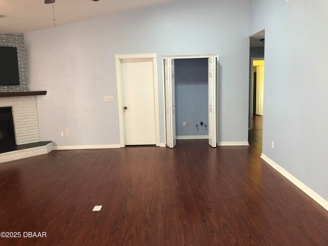 Building Photo - 1166 Ashland Ct