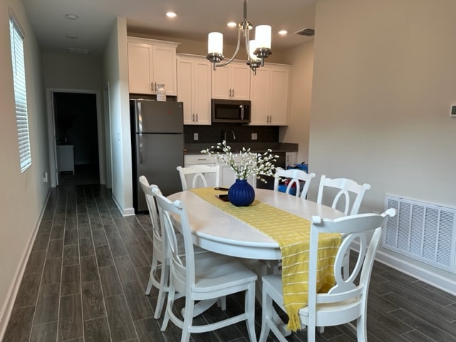 Building Photo - 521 Brunswick Dr