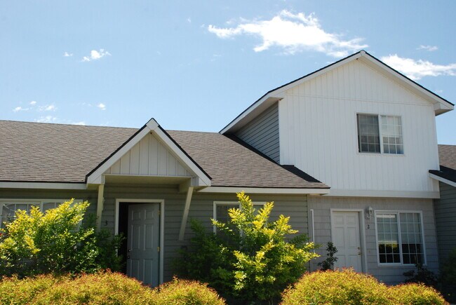 Building Photo - 6364 W Trestle St