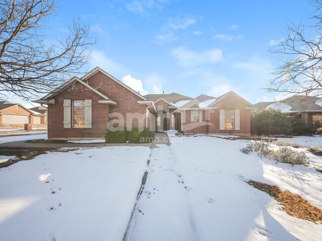 Building Photo - 16616 Canyonwood Ln