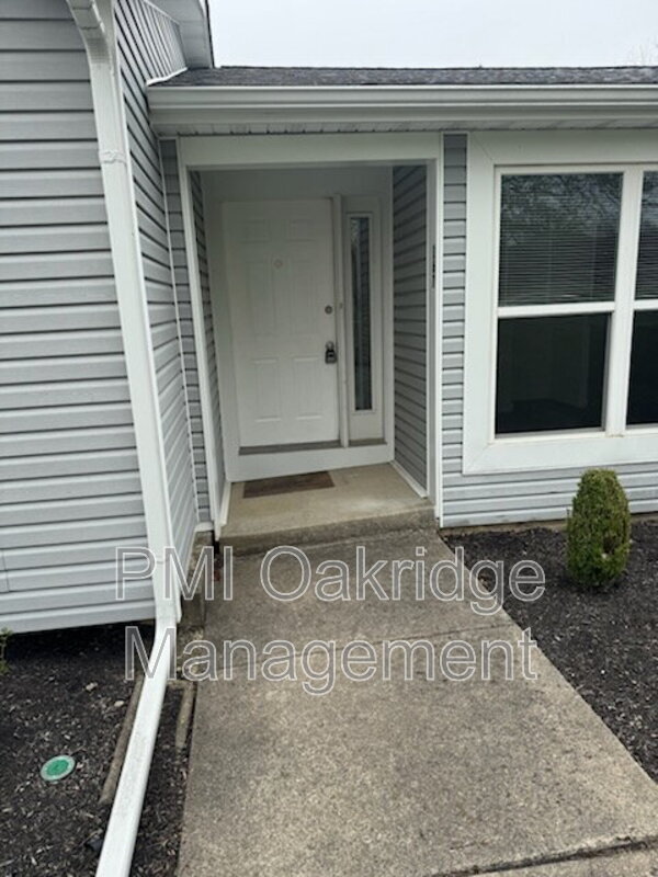 Building Photo - 167 Bevonne Ct