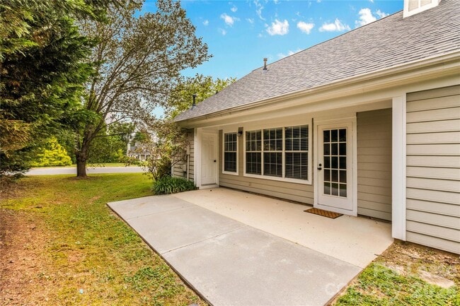 Building Photo - 123 Meadow Lilly Ct