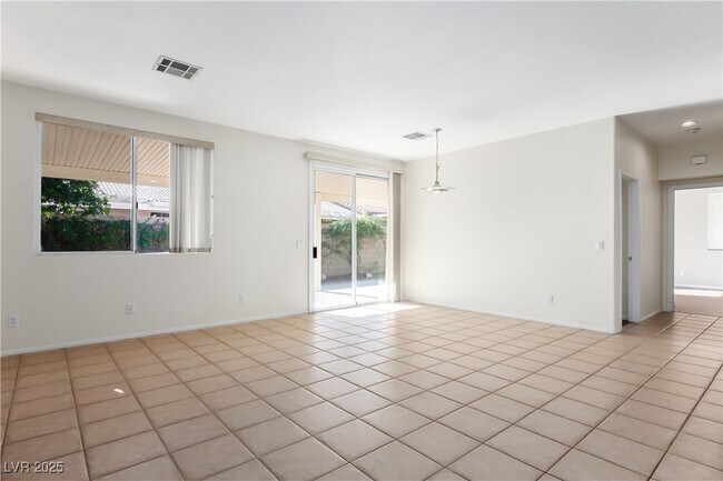 Building Photo - 7423 Cleghorn Canyon Way