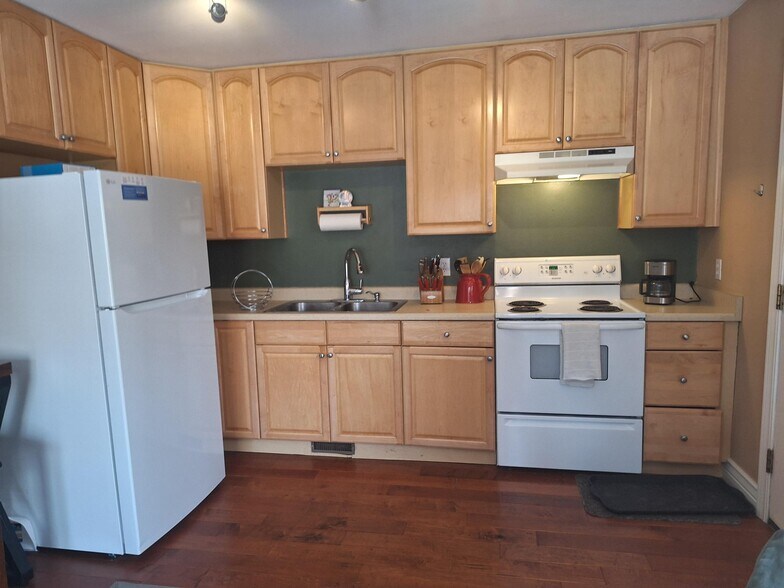 Building Photo - 1468 Willow Loop