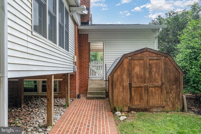 Building Photo - 10317 Cardinal Rd