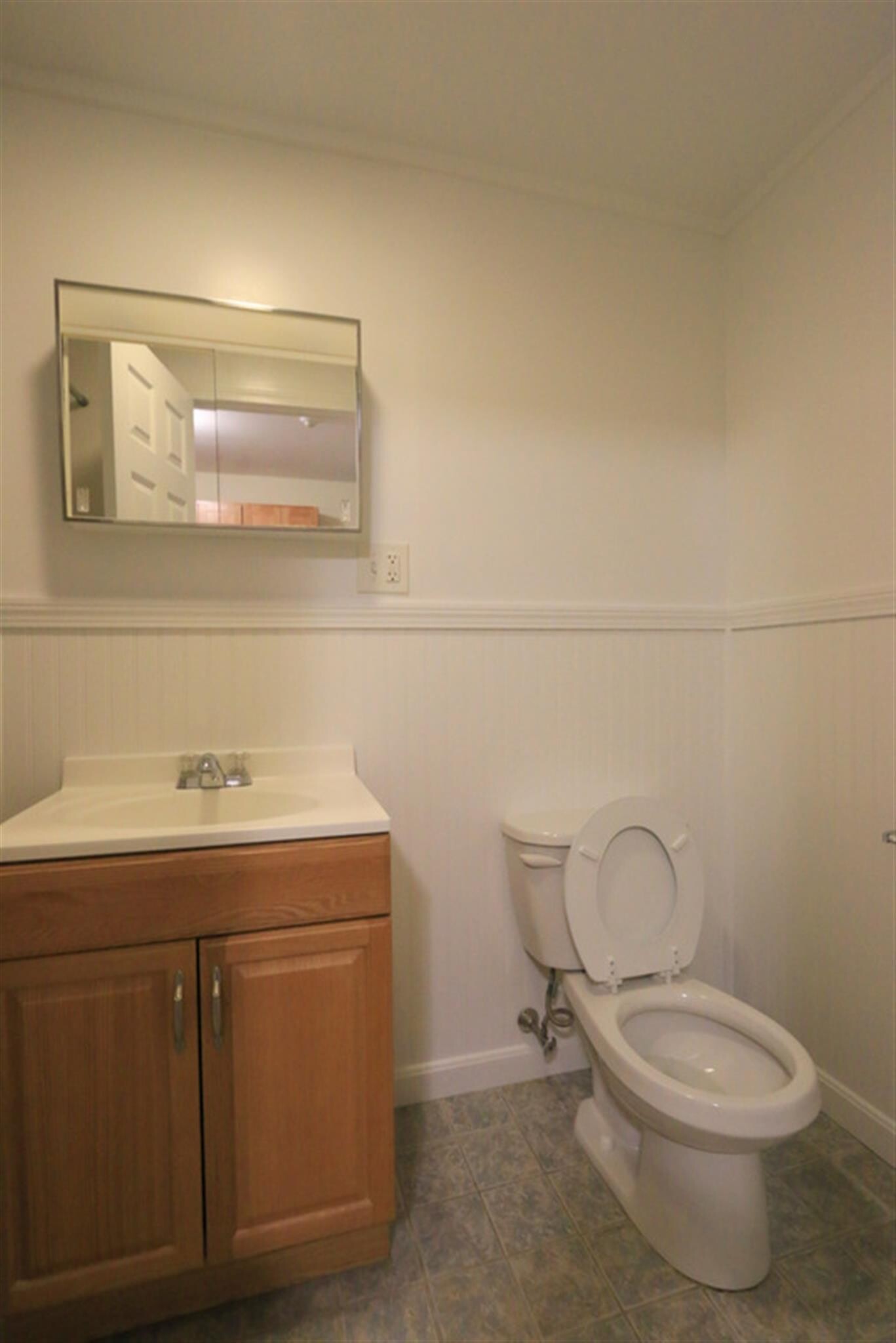 Building Photo - 304 Highland Ave