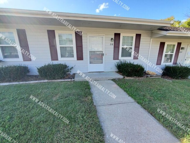 Building Photo - Affordable 2 Bedroom/2 Bath in Raymore-Ava...