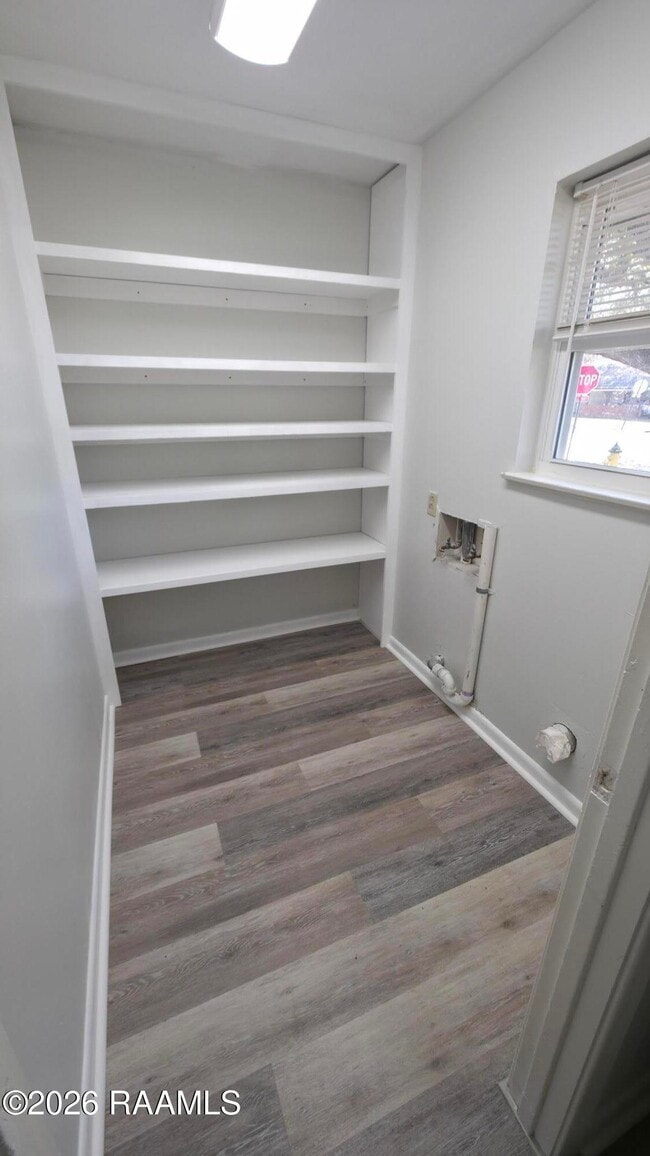 Building Photo - 125 Elmwood Dr