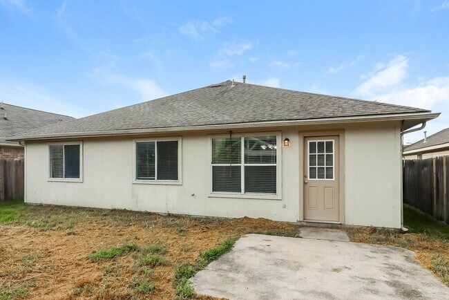 Building Photo - 32123 Decker Oaks Dr