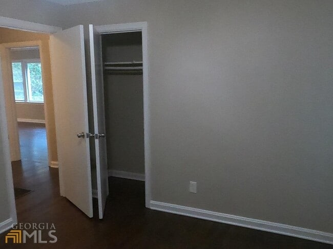 Building Photo - 817 North St NW