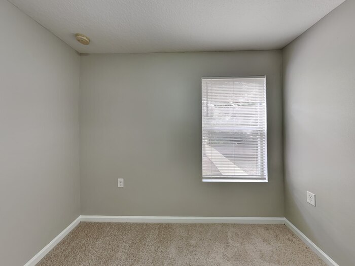 Building Photo - 8172 Oden Ave