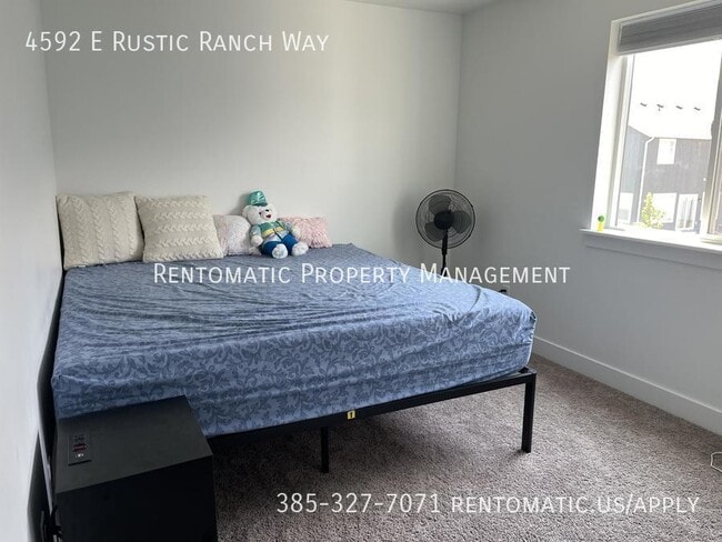 Building Photo - 4592 Rustic Ranch Way