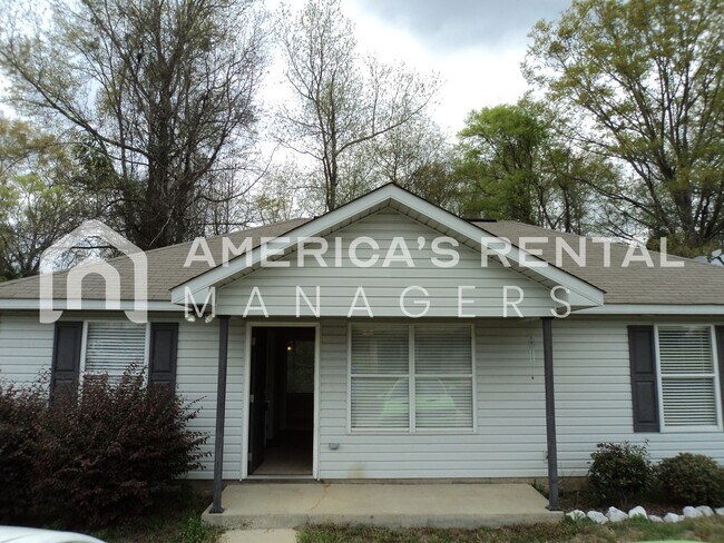 Building Photo - DEPOSIT PENDING!!! - Great Home for Rent in Elrod!!! COMING SOON!