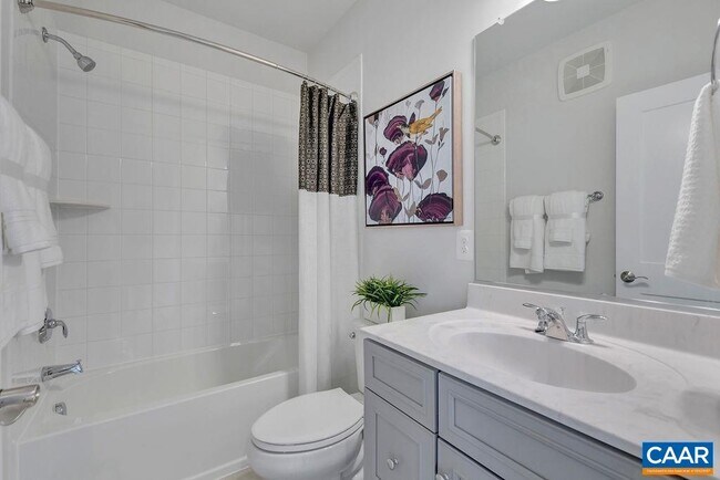 Building Photo - 816 Wesley Ln