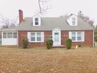 Building Photo - 3713 N Cherry St