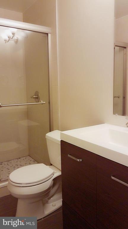Building Photo - 410 Robena Way