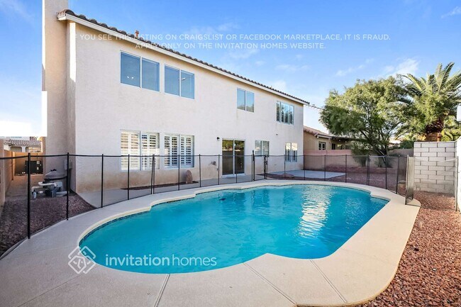 Building Photo - 8760 Wallaby Ln