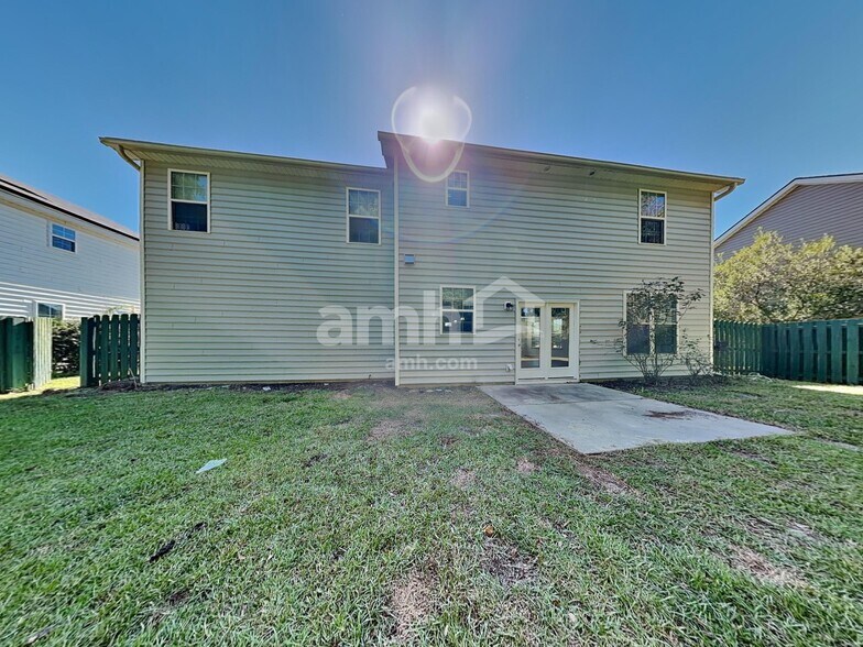 Building Photo - 95 Gentry Way