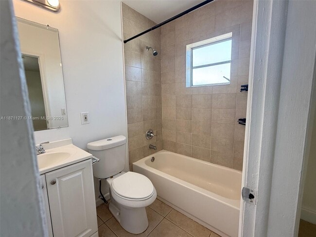 Building Photo - 4300 SW 67th Ave