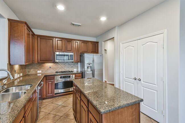Building Photo - 9506 Gramond Hall Ct