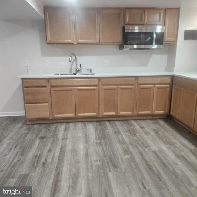 Building Photo - 12505 Kingsview St