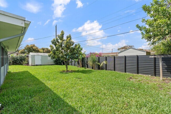 Building Photo - 710 NW 65th Terrace