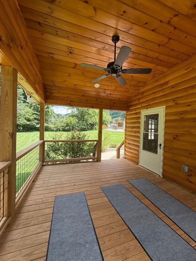 Building Photo - Updated 2 Bed 1 Bath Home in Mars Hill, NC!!