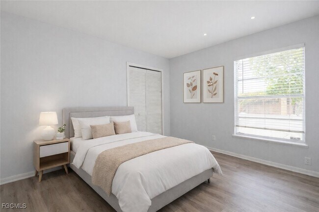 Building Photo - 3107 SW 15th Ave