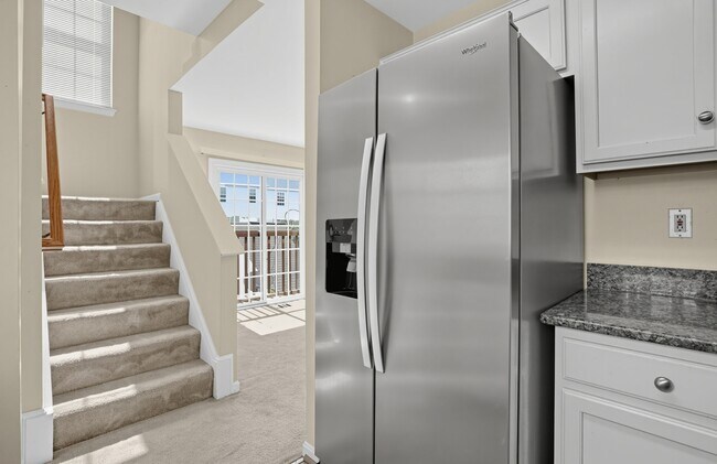 Building Photo - 46051 Marble Terrace