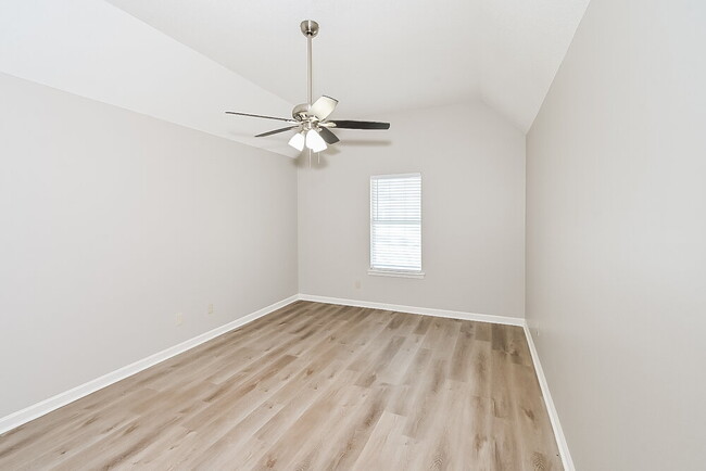 Building Photo - 8400 Kimberly Rose Dr