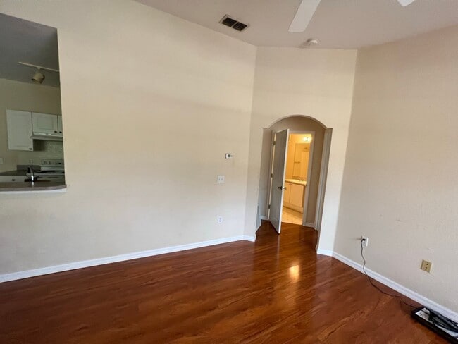 Building Photo - 821 Grand Regency Pointe