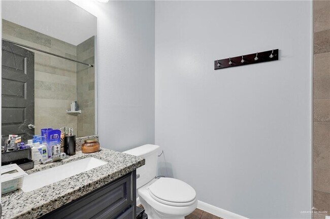 Building Photo - 12 W Chavez St