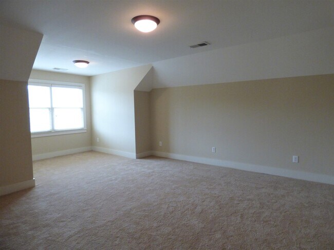 Building Photo - 230 Chesser Loop Rd