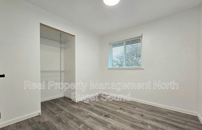 Building Photo - 8711 70th Dr NE