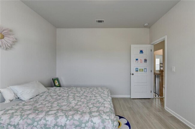 Building Photo - 1561 Branthaven Ln