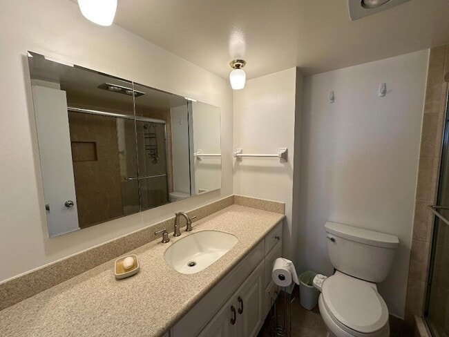 Building Photo - 3310 S Ocean Blvd