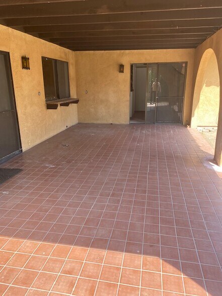 Building Photo - 6405 Landfair Dr